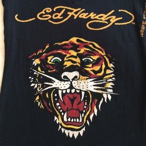 Ed Hardy Tiger Black V-neck Tshirt size XS