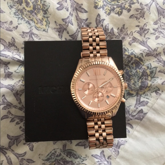 Michael Kors watch mode: MK8319