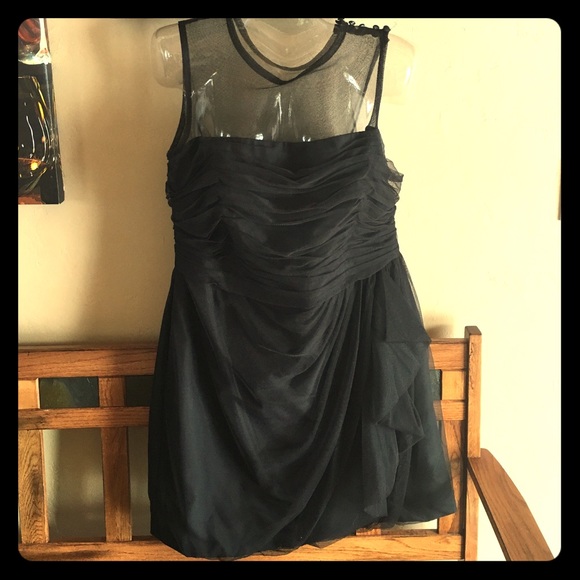 Vera Wang. 💛Cocktail Dress