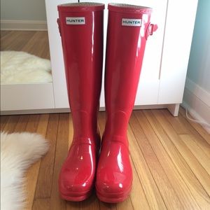 Tall Red Gloss Hunter Boots sz. 8