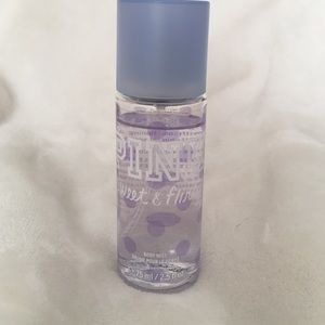 PINK "sweet & flirty" mini mist