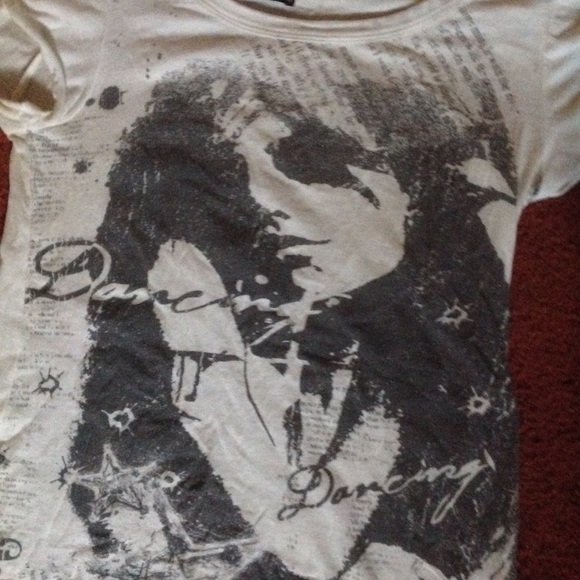 Dancing urban t shirt