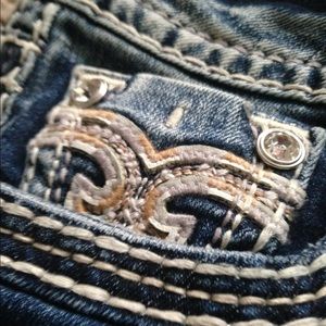 Trading W/ @carolevelyn