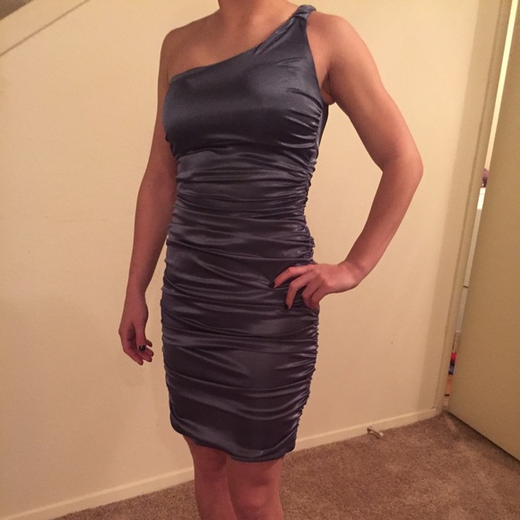 Windsor dress size small