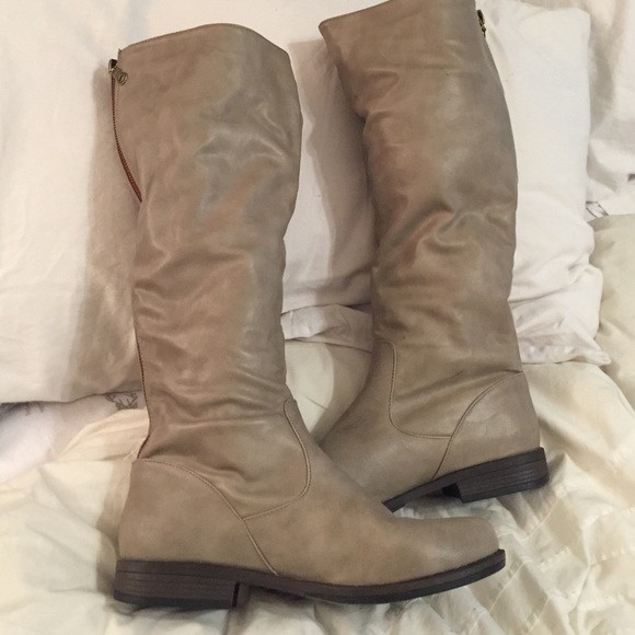 Taupe riding boots with red zippers size 8.5