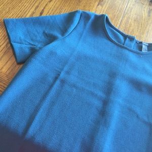 NWT forever 21 semi cropped dark blue top