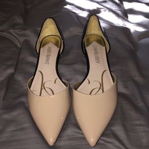 Sam & Libby Nude Flats!