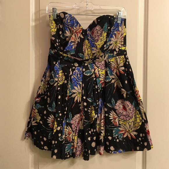Beautiful floral mini dress