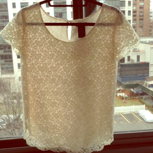 ARITZIA lace top