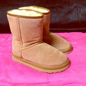 UGG Boots Classic Short
