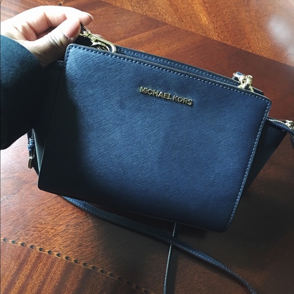 Michael Kors Mini Selma Saffiano Bag
