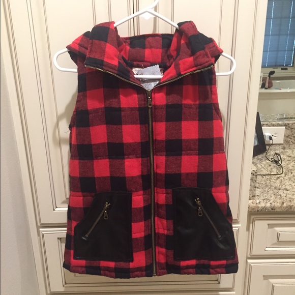 NWT Buffalo Plaid Vest!