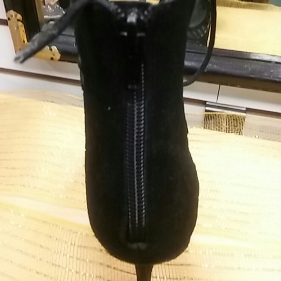 Obsession Rules Sexy Suede Opened Toe Booty(Sold) - Picture 4 of 4