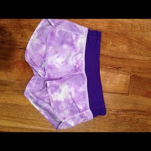 Lululemon Athletica Size 2 Purple speed shorts.