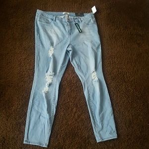 High waisted stretchy skinny jeans