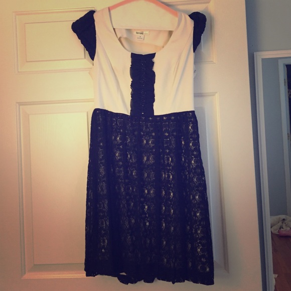 Kensie black and white lace ruffle dress
