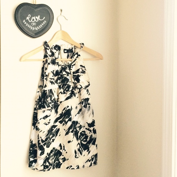 EUC - Carole Little Ruffled Tank Blouse