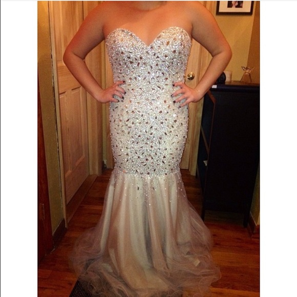 Terani Couture Prom Dress