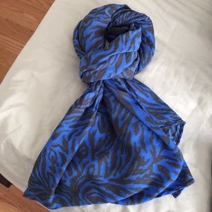 Stella and Dot Animal Print Scarf