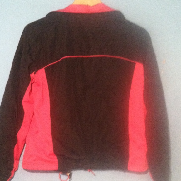 Windbreaker! - Picture 3 of 4