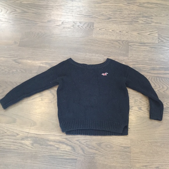 Hollister navy blue sweater