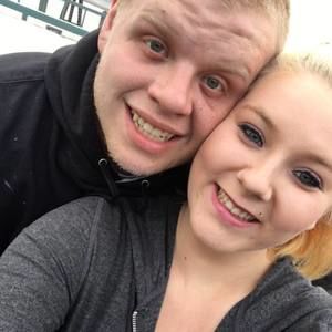 Meet your Posher, Becky