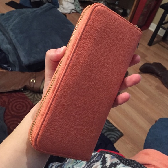 Coral Wallet