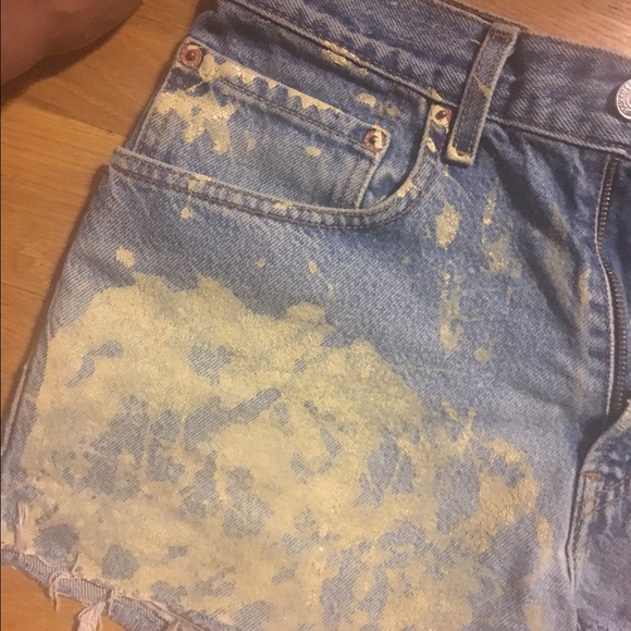 Paint splattered shorts - Picture 2 of 4
