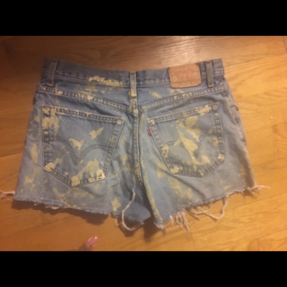 Paint splattered shorts - Picture 3 of 4