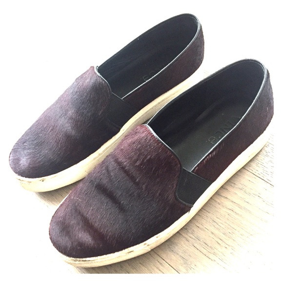 VINCE slip on sneakers in furry burgundy