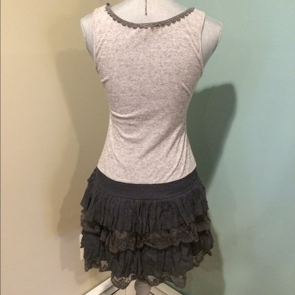 Grey dress with multi layer skirt - Picture 3 of 3