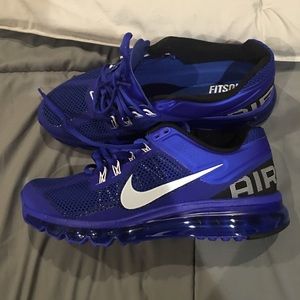 size 9 airmax 2013 royal blue never worn come