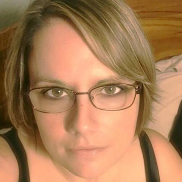 Meet your Posher, April - Picture 1 of 1