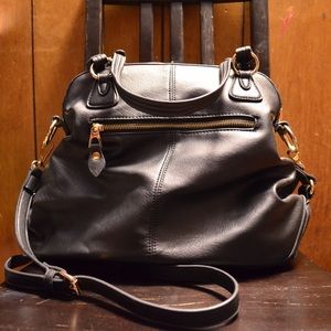 Urban Expressions Gema Bag🐰❤️