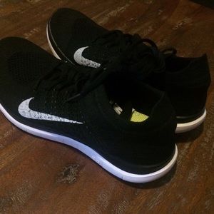 Nike Free 4.0 Flyknit Running Shoe