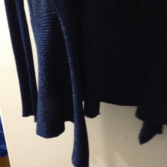 Cardigan - Picture 3 of 4