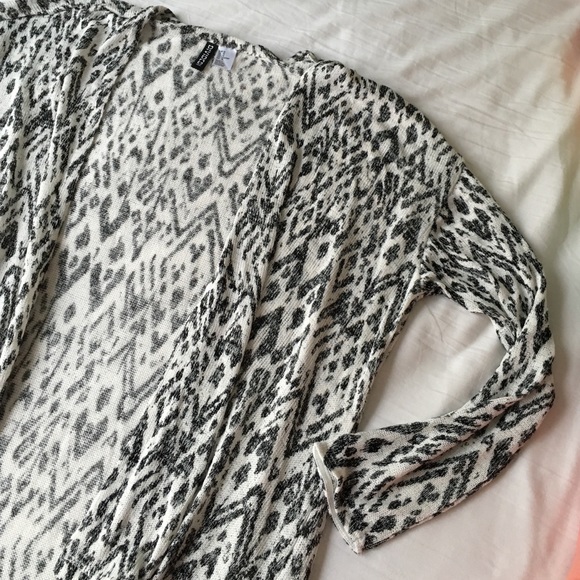 Lightweight H&M cardigan ❤️ - Picture 4 of 4