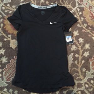 Nike pro women's work out top