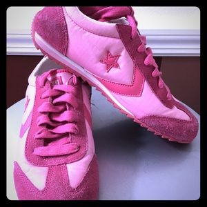 converse nylon trainer