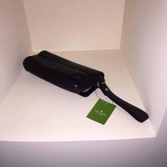 💐HP 9/16💐 - KATE SPADE Black Leather Clutch - FINAL MARKDOWN!! - Picture 3 of 4