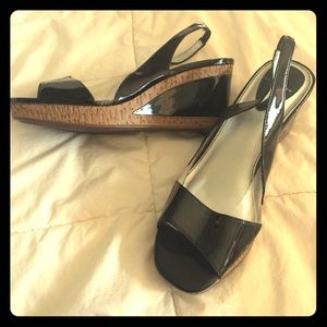 Black and cork wedges