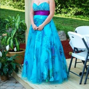 Faviana Couture strapless dress