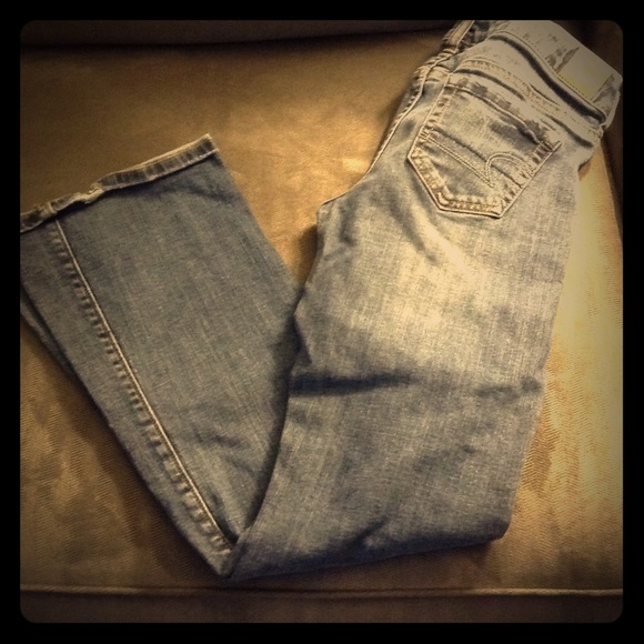 American eagle favorite boyfriend jeans