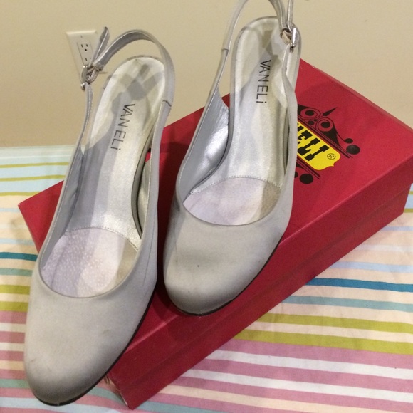 price drop - Picture 1 of 4