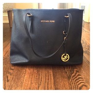Michael Kors tote