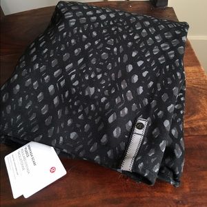 New lululemon vinyasa scarf fleece