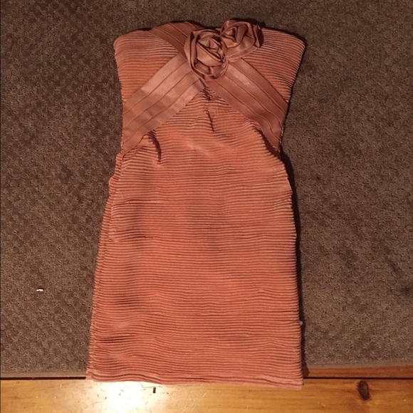 Beautiful rose colored dress, perfect for Easter!