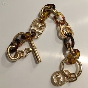 Michael Kors Toggle bracelet
