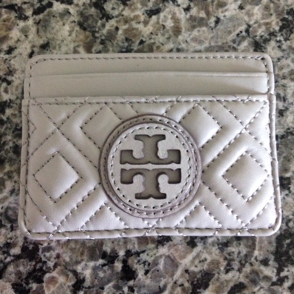 Tory Burch Handbags - ✂️REDUCED TORY BURCH MARION CARD HOLDER
