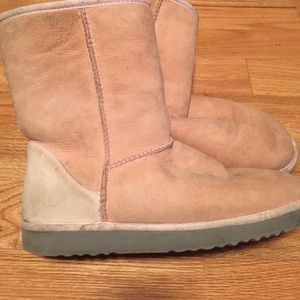 Pink Uggs. Size 10